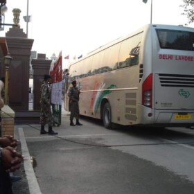 A bus travelling from Delhi to Lahore just before the ceremony started The Delhi Lahore bus passing over the border